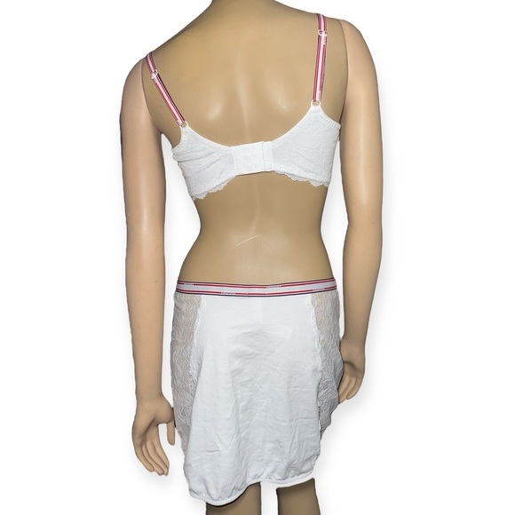 Savage X women’s White Lace serving courtside skirt & bra Intimate Set sz 12-14 - Picture 14 of 16
